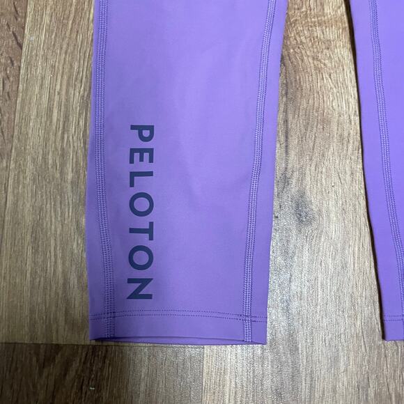 Peloton Solid Purple Essential Capri Leggings Basic Cycle Pants Size Small - Picture 4 of 6